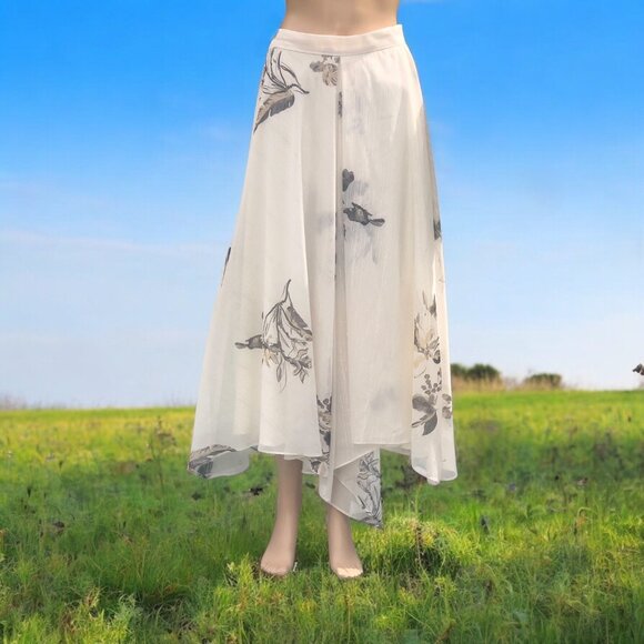 ESPRIT Flowy Cream Tone Gold Thread High- Low Asymmetrical Hemline Skirt Sz 4